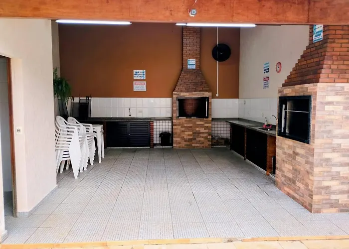 Sobrado em Condominio Maranduba